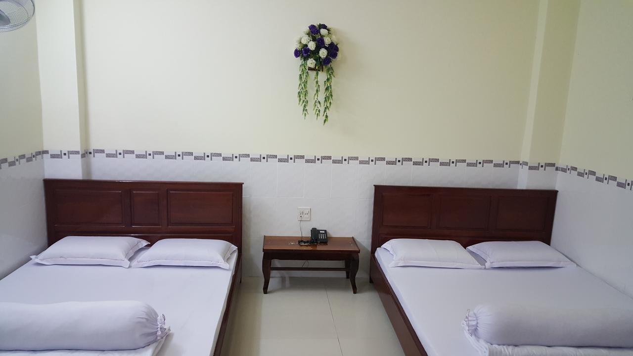 Huynh Nhu Hotel Ca Mau Exterior photo