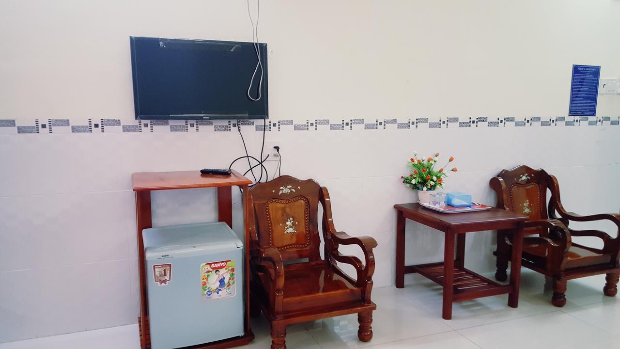 Huynh Nhu Hotel Ca Mau Exterior photo
